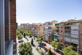 Piso en venta en Camino de Ronda - Rosaleda en Granada