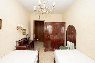 Piso en venta en Camino de Ronda - Rosaleda en Granada