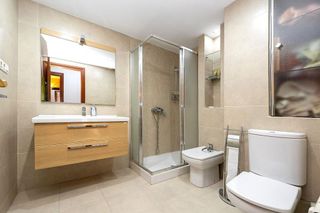 Piso en venta en Camino de Ronda - Rosaleda en Granada