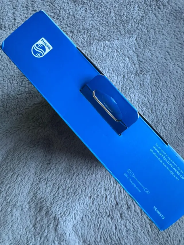 Auriculares Philips Serie 6000 TAH6519 Negros