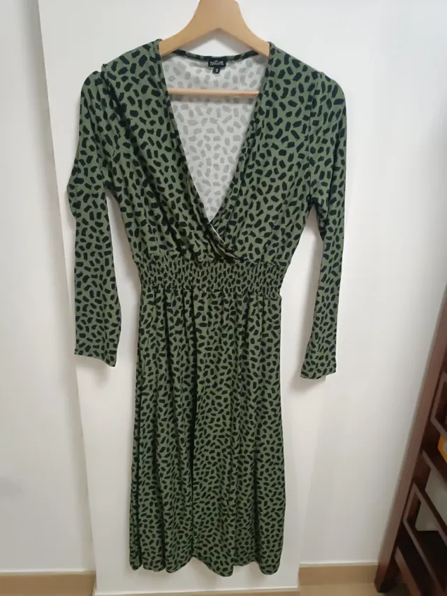 Vestido verde manga larga estampado