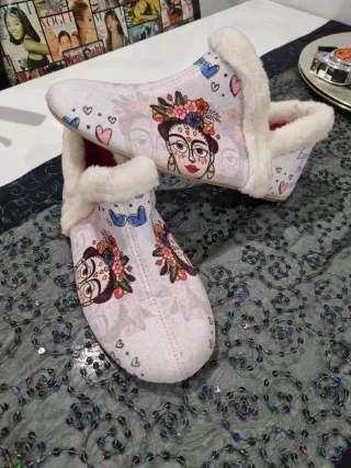 Zapatillas de casa cómodas y ligeras