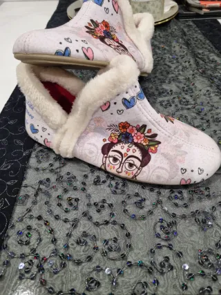 Zapatillas de casa cómodas y ligeras