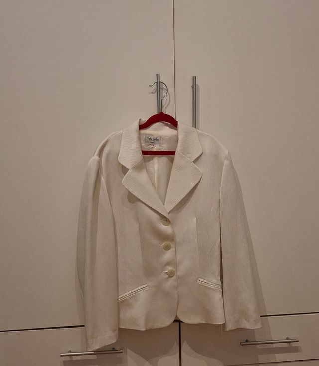 Americana blanca con forro