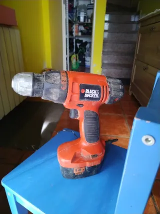 Taladro Black & Decker 14.4V