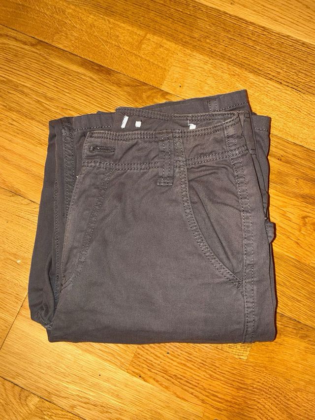Pantalón cargo ancho gris Talla 34