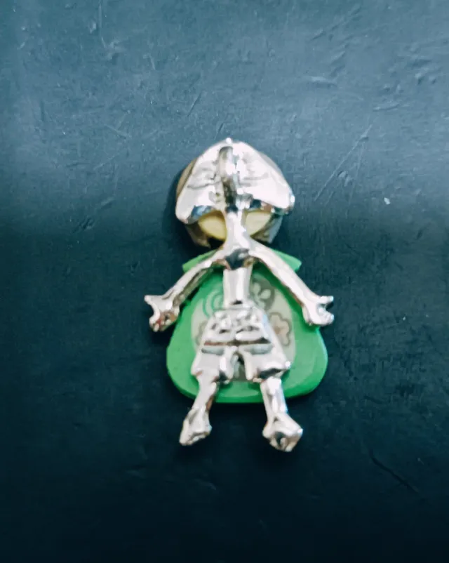 Colgante plata y resina niña verde