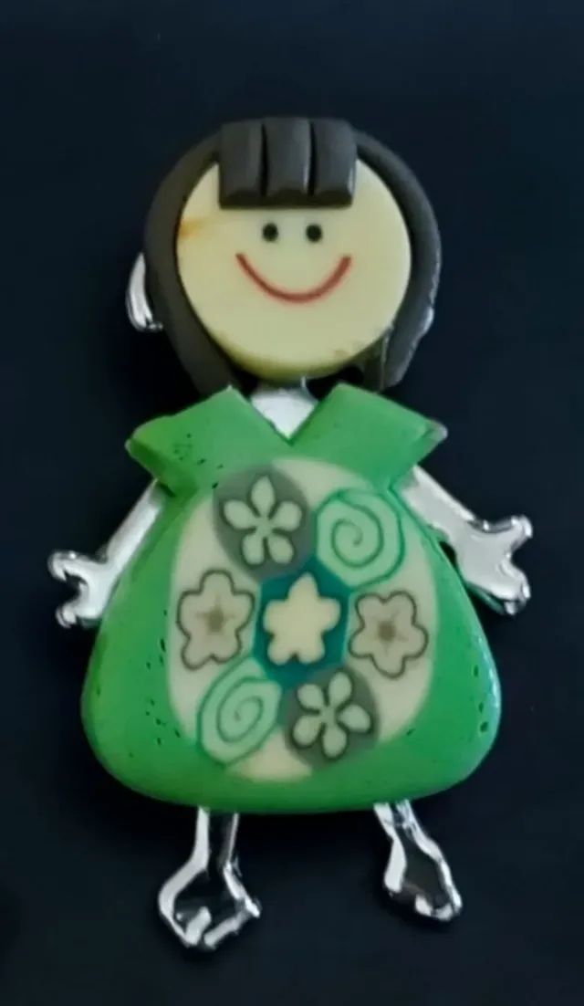 Colgante plata y resina niña verde