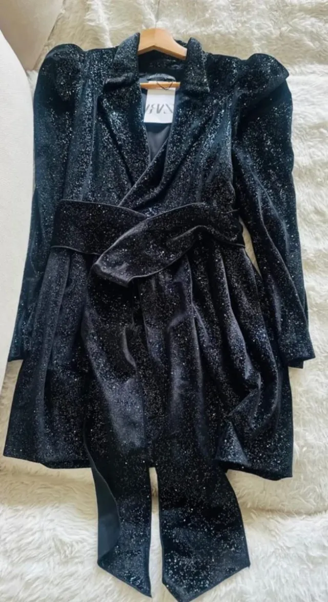 Vestido Zara Negro y Dorado Brillo