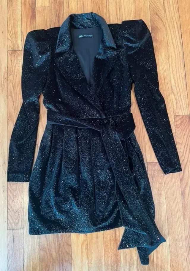 Vestido Zara Negro y Dorado Brillo