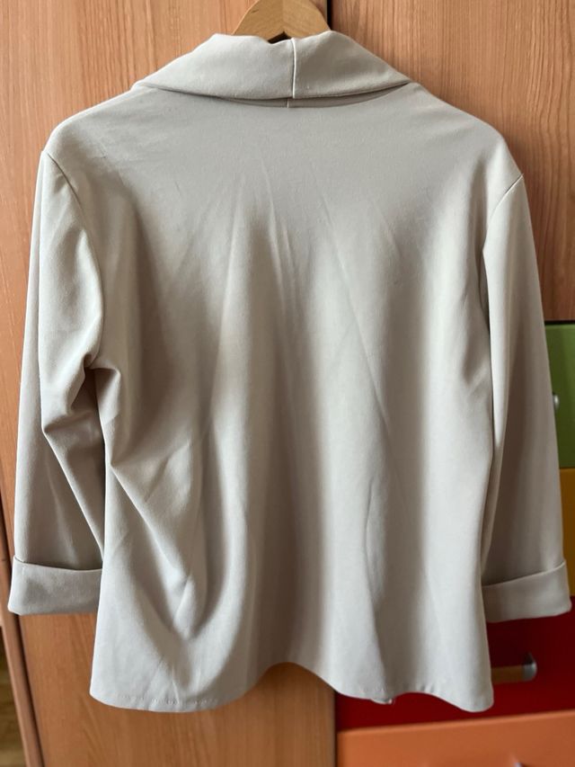 Americana blazer beige