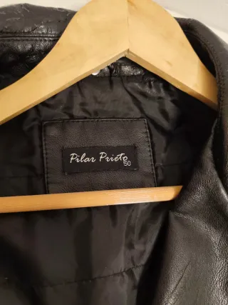 Cazadora Piel Sintética Negra Acolchada T. 50