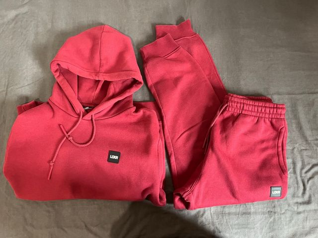 Conjunto Sudadera y Pantalón Vinotinto