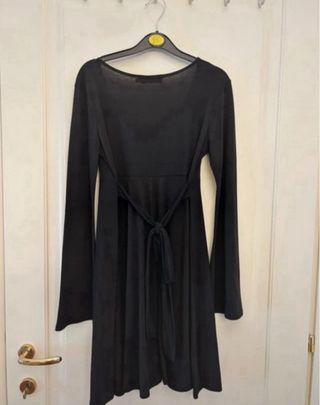 Abito stile impero con decorazioni