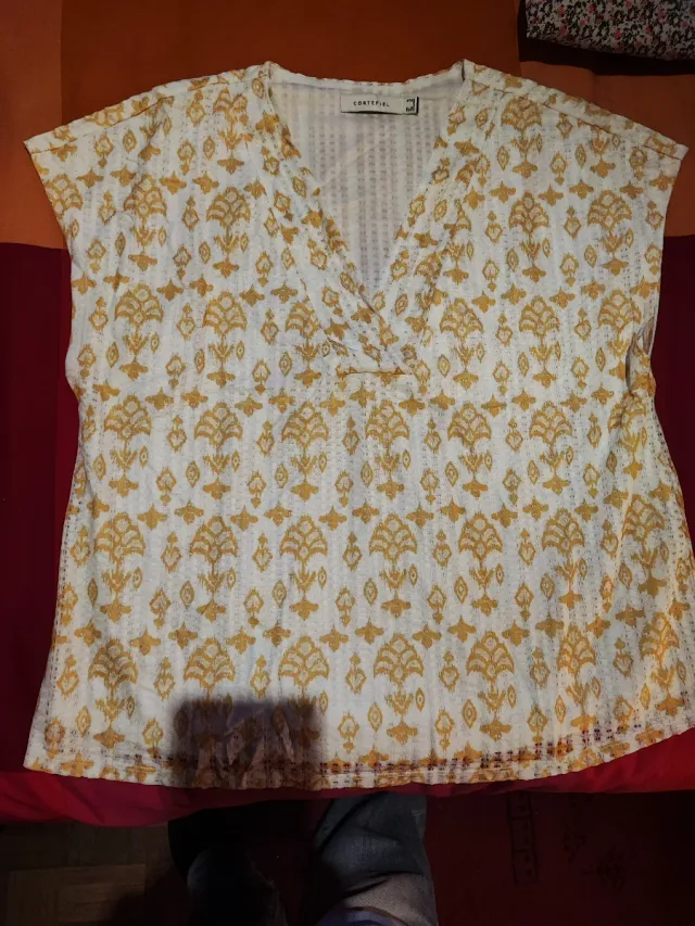 Top Cortefiel estampado V-neck XL
