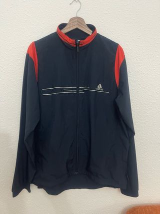 Chaqueta Adidas Negra y Roja