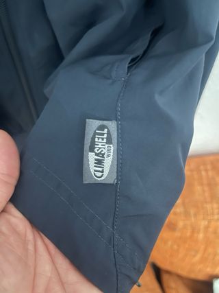 Chaqueta Adidas Negra y Roja