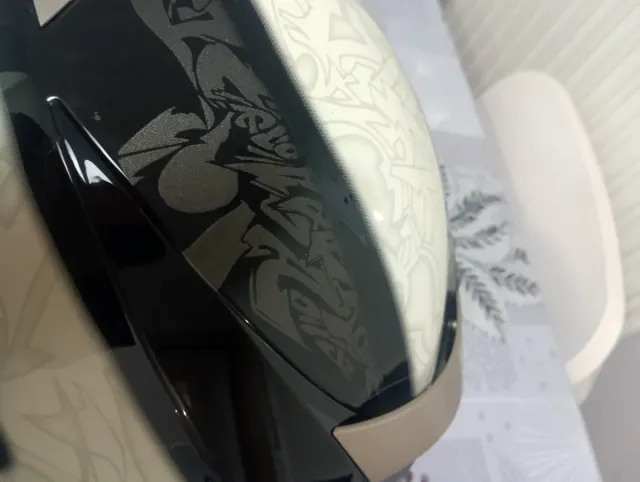 Casco de moto Shark casi nuevo