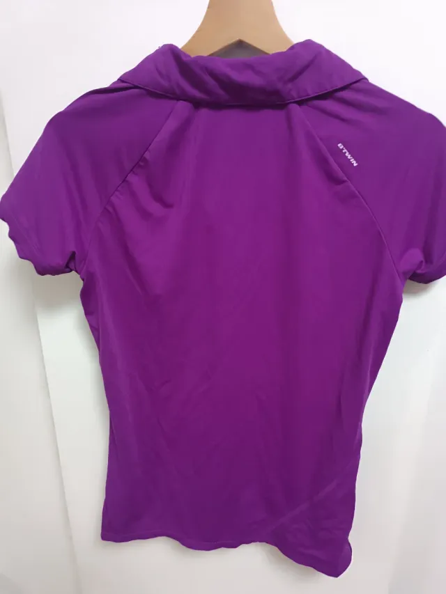 Camiseta deportiva Bwin morada talla S