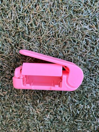 Sellador de envases rosa