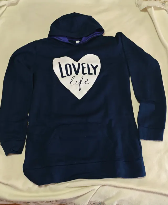 Sudadera azul marino con corazón Lovely Life