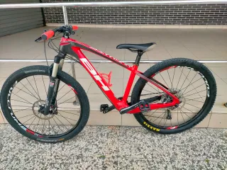 Bicicleta BH Ultimate Carbono 27.5