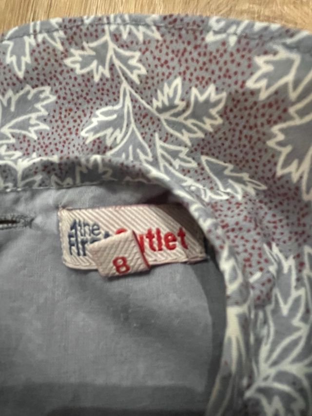 Vestido estampado hojas gris y blanco