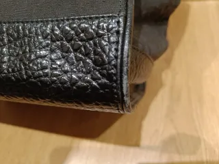 Bolso DKNY negro con monedero