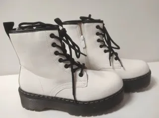 Anfibio donna bianco con lacci e zip