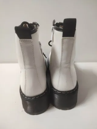 Anfibio donna bianco con lacci e zip