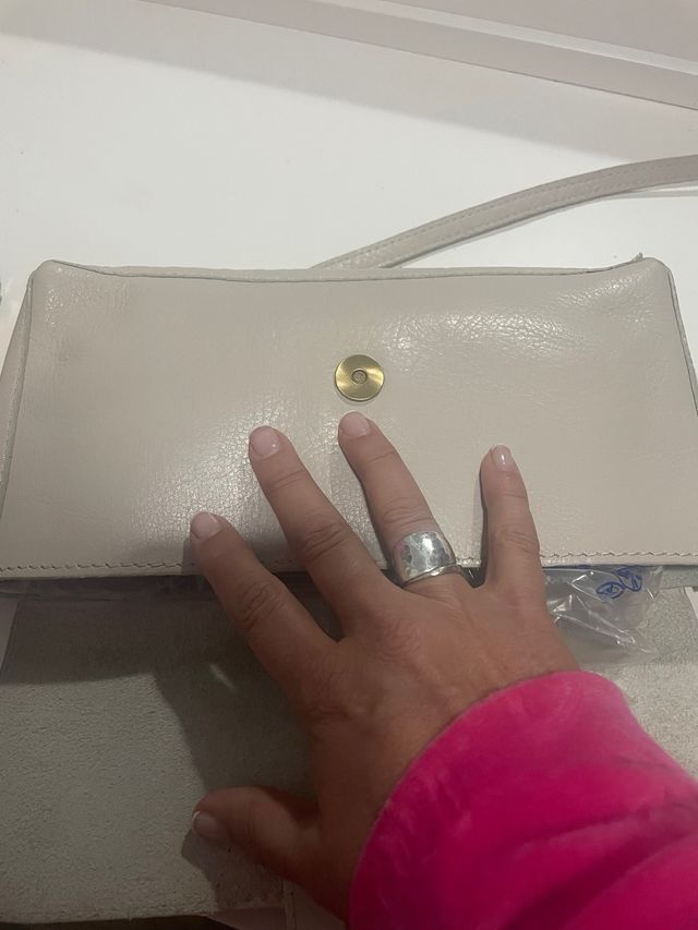 Bolso piel Zara beige