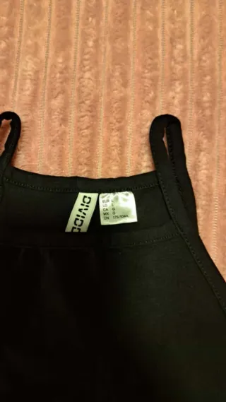 Camiseta crop top H&M negra básica Talla L