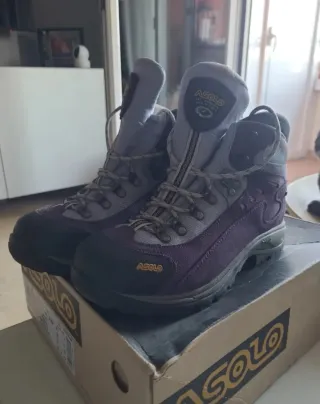 Botas de montaña mujer Asolo grises y moradas
