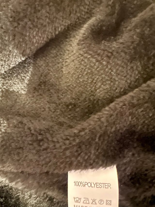 Giubbino sportivo e trendy stile college