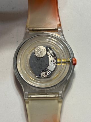 Reloj Swatch Vintage Beige y Naranja