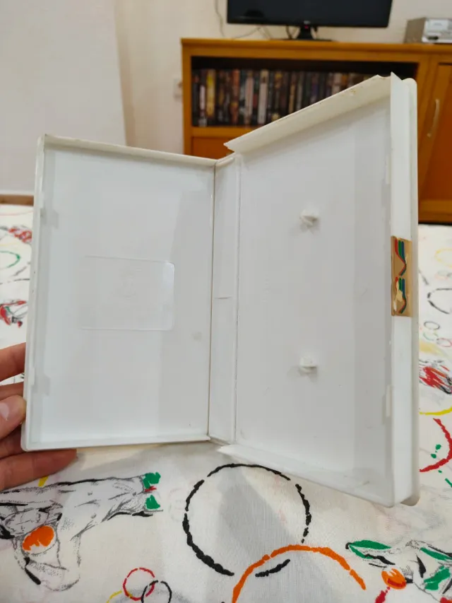 VHS Enterrado Vivo (Mortuary) Terror