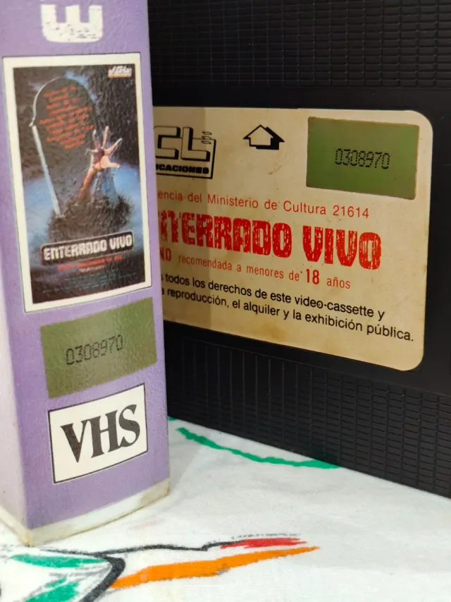 VHS Enterrado Vivo (Mortuary) Terror
