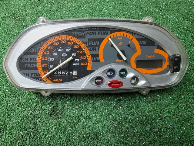 Velocímetro Piaggio Typhoon