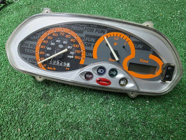 Velocímetro Piaggio Typhoon