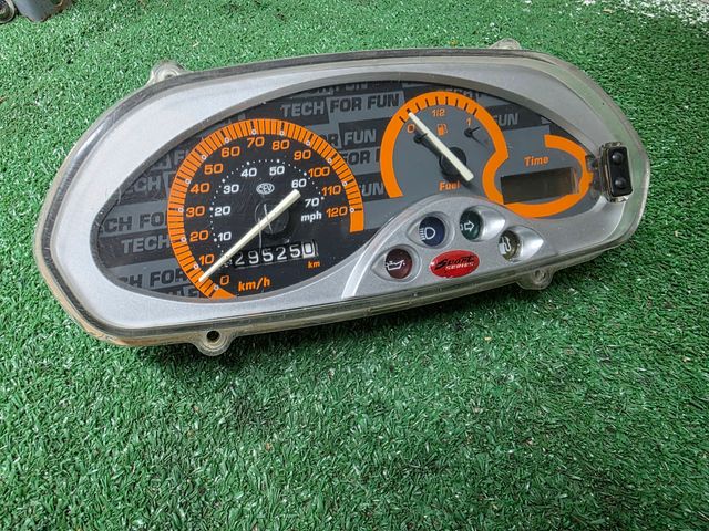 Velocímetro Piaggio Typhoon