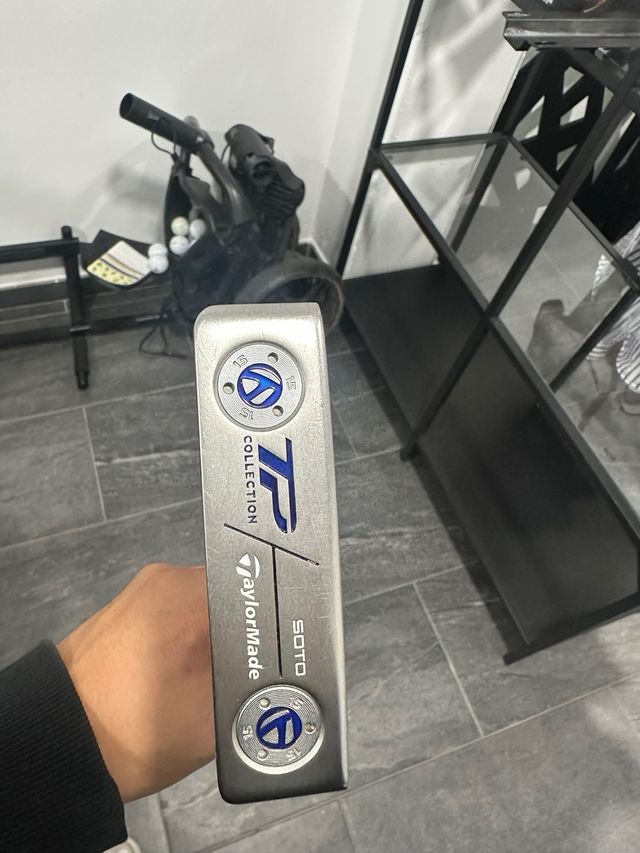 Putter Taylormade TP Soto 303 con grip odyssey