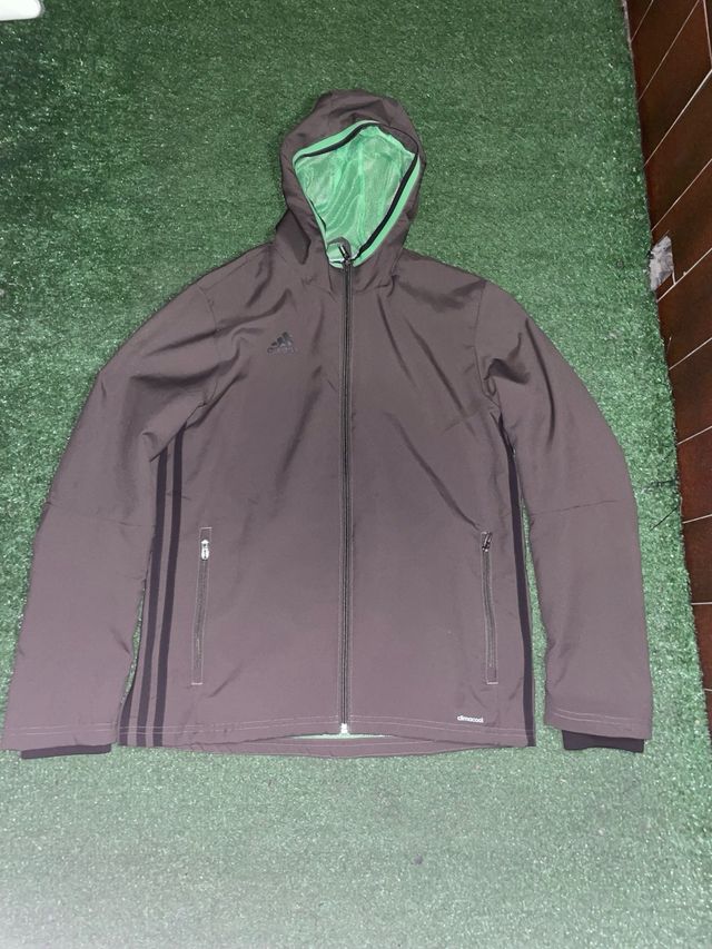 Chaqueta Adidas marrón y verde con capucha