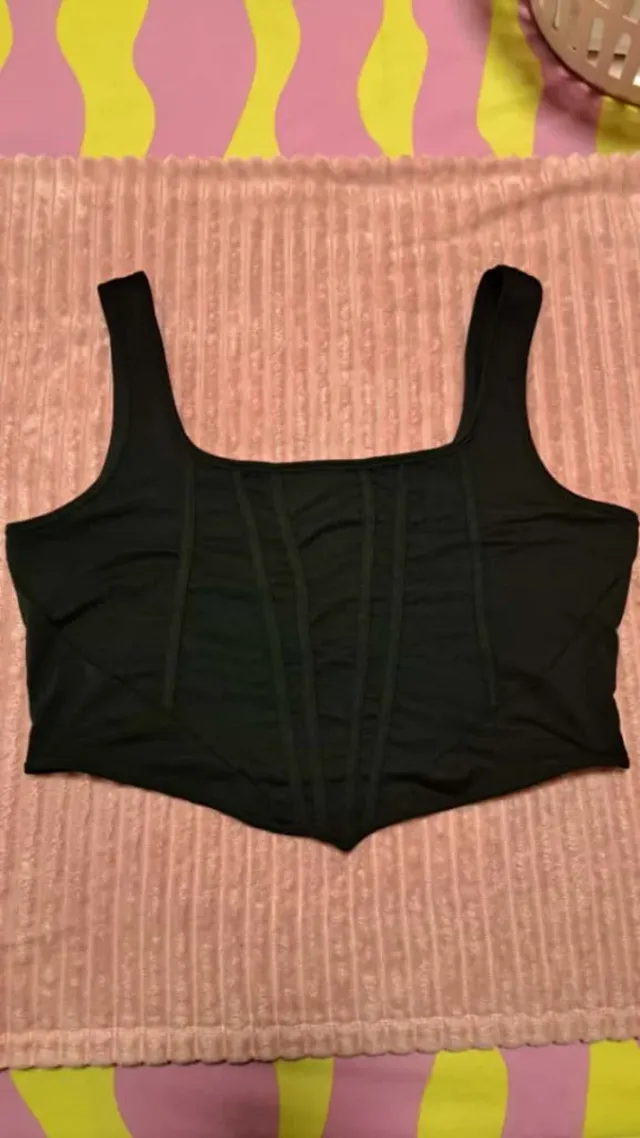 Dos Tops negro tirantes corsé