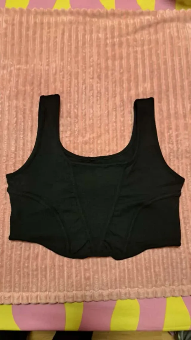 Dos Tops negro tirantes corsé