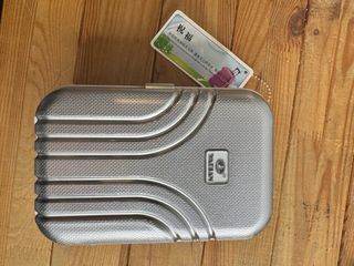 Hucha Maleta Plateada ABS 16x10.5x7cm