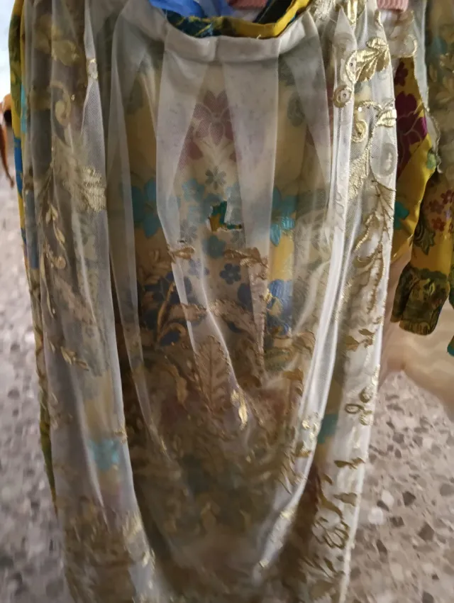 Traje de Fallera Talla 38 Multicolor.