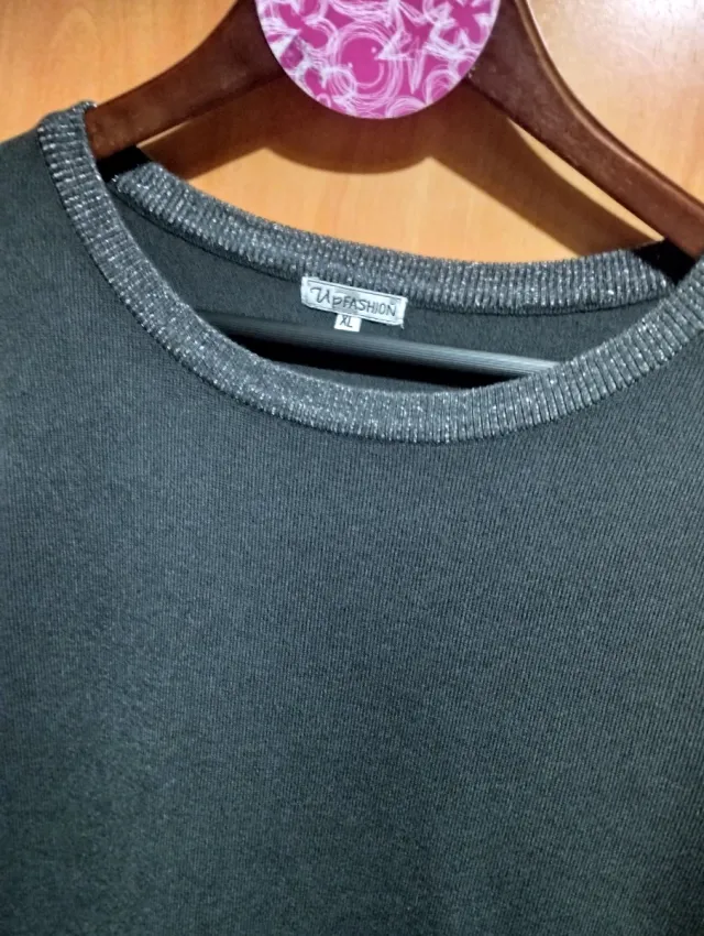 Jersey caqui con brillos