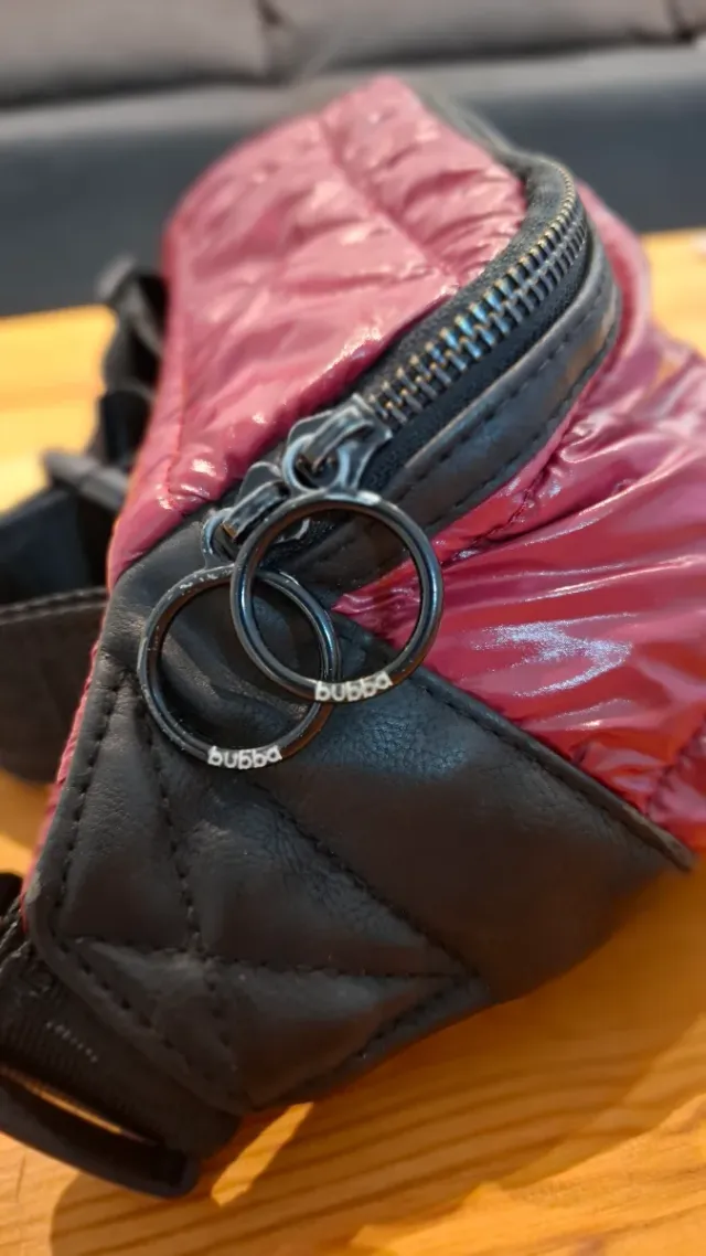 Riñonera Bubba Negra y Roja