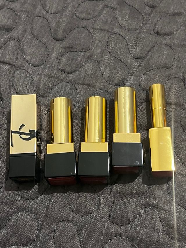 Lote YSL: Perfume, Labiales y Sombras +regala bols