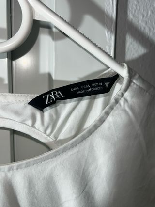 Vestido blanco Zara volantes manga abullonada